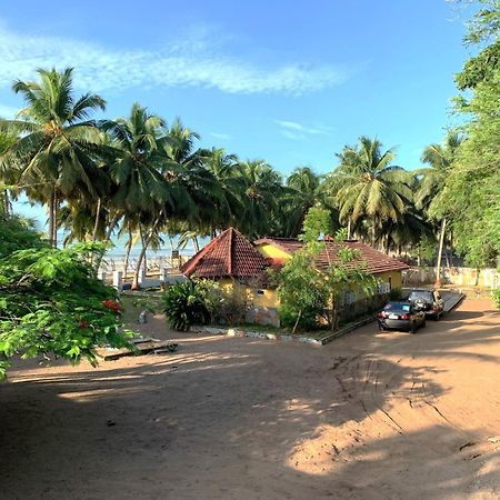 Rent Your Own Private Beach Bungalow Ampeni Exterior foto